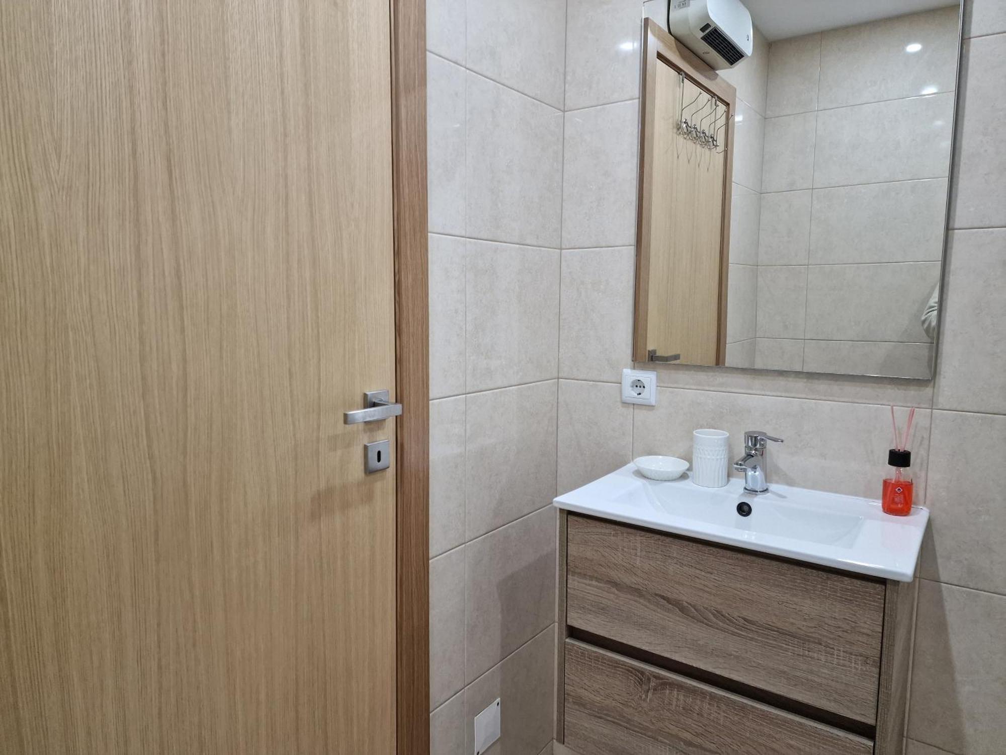 Cozy Apartment With Terrace, Air Cond, Free Parking, By Porto With Love Lda Luaran gambar